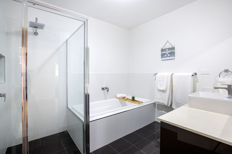 Calypso – 4 Mins Walk to Beach – Community Pool