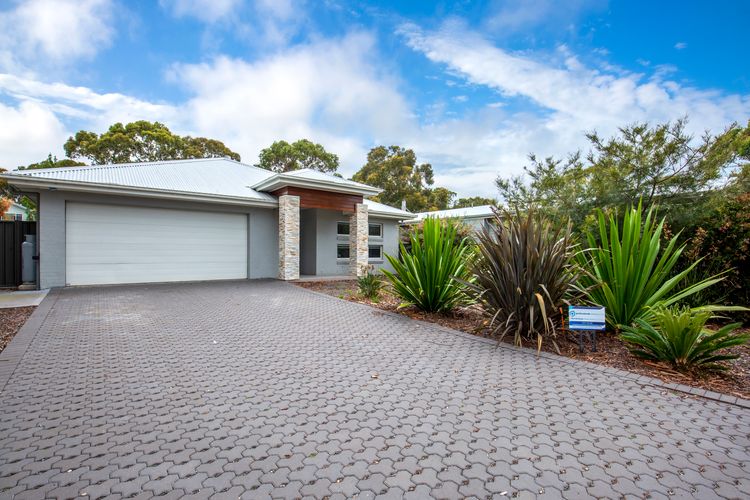 Calypso – 4 Mins Walk to Beach – Community Pool