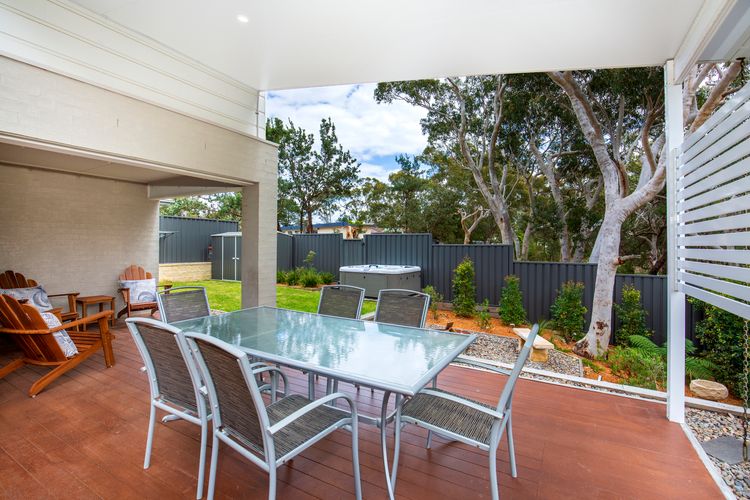 Fantastic chef's kitchen for preparing gourmet meals, Close to local golf course