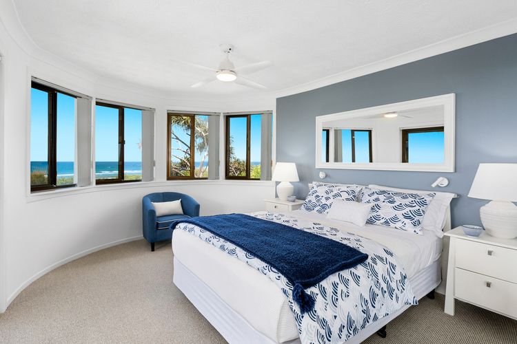 Shoreline 6 with Ocean Views To See The Whales