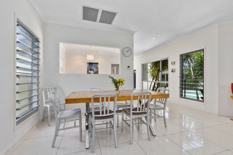 Splash House @ Kingscliff – Pet Friendly with Pool