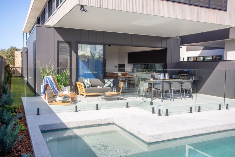 Breeze @ Salt – Beachside, Heated Pool, Wheelchair Access