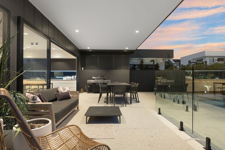 Breeze @ Salt – Beachside, Heated Pool, Wheelchair Access