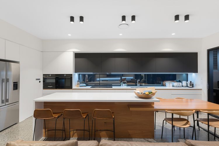 Breeze @ Salt – Beachside, Heated Pool, Wheelchair Access