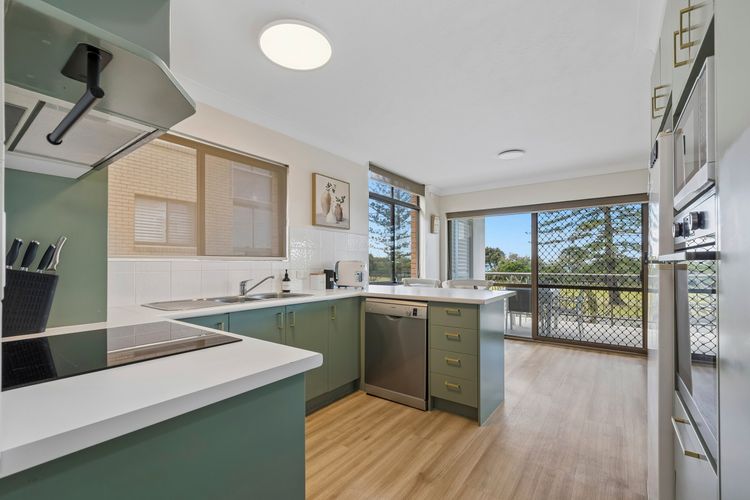 Sunrise by the Sea 1 – Ocean Glimpse Apartment