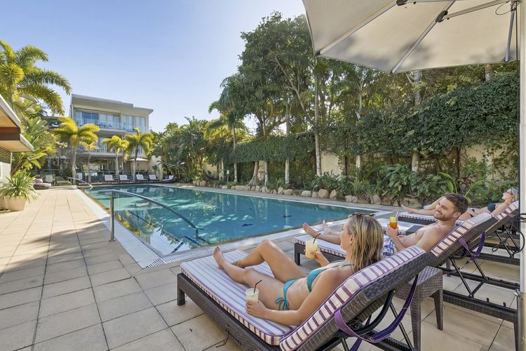 Wave Culture 1204 Beach Bliss- Beachfront Complex with Pool & Spa