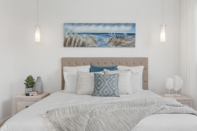 Sunrise Mansion with Pool