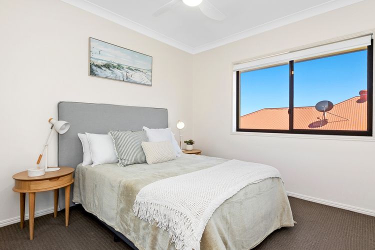 Luna Sea Kingscliff with Ocean Glimpses