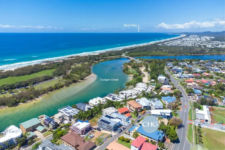 Luna Sea Kingscliff with Ocean Glimpses