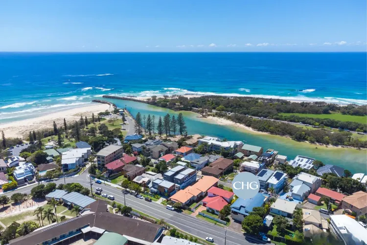 Luna Sea Kingscliff with Ocean Glimpses
