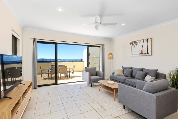 Luna Sea Kingscliff with Ocean Glimpses