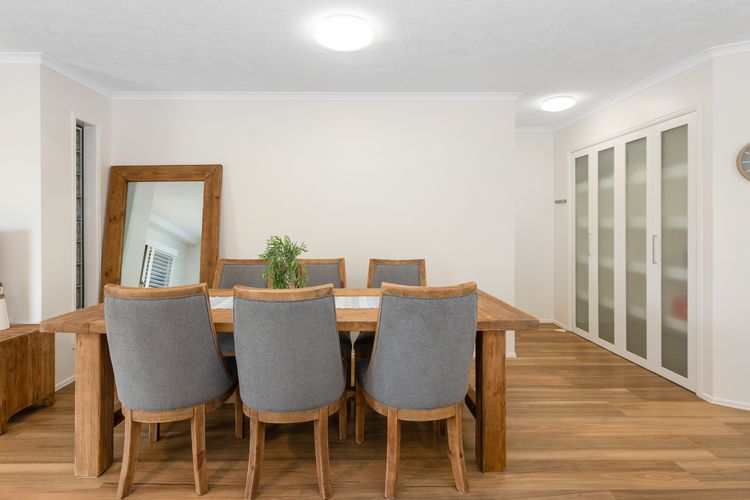 Salty Kisses on Marine Parade