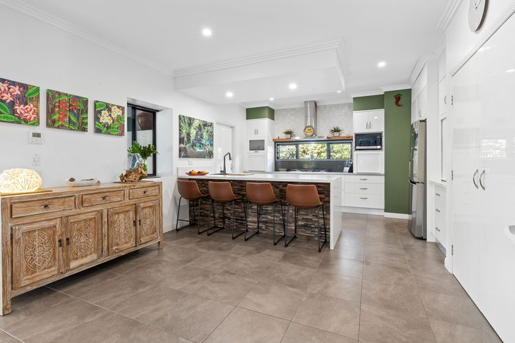 The Doggy Beach House –  with Pool in Pottsville