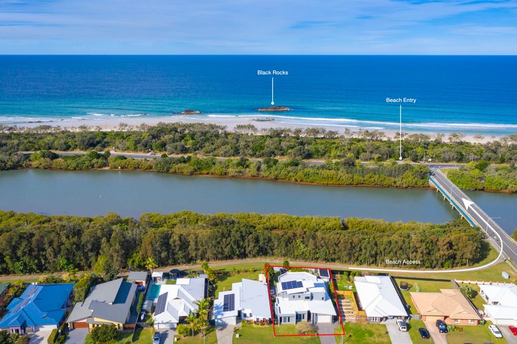 The Doggy Beach House –  with Pool in Pottsville