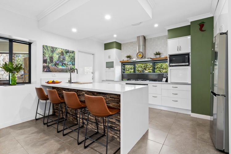 The Doggy Beach House –  with Pool in Pottsville