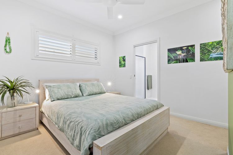 The Doggy Beach House –  with Pool in Pottsville