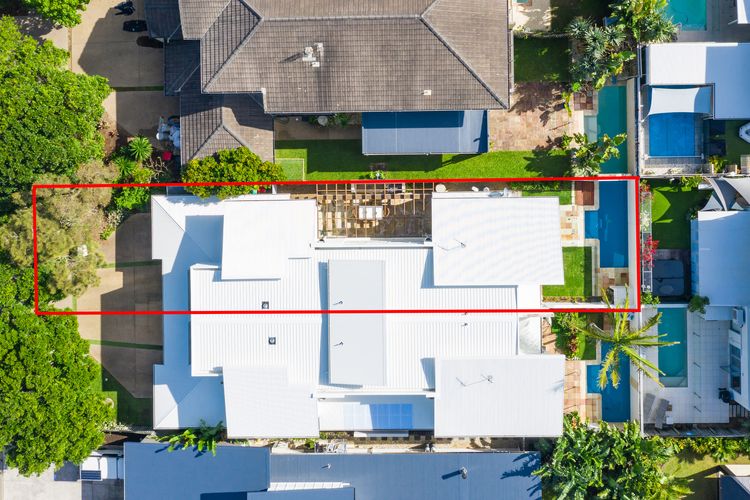 Surfside Dreaming – Townhouse with Pool Close to the Beach