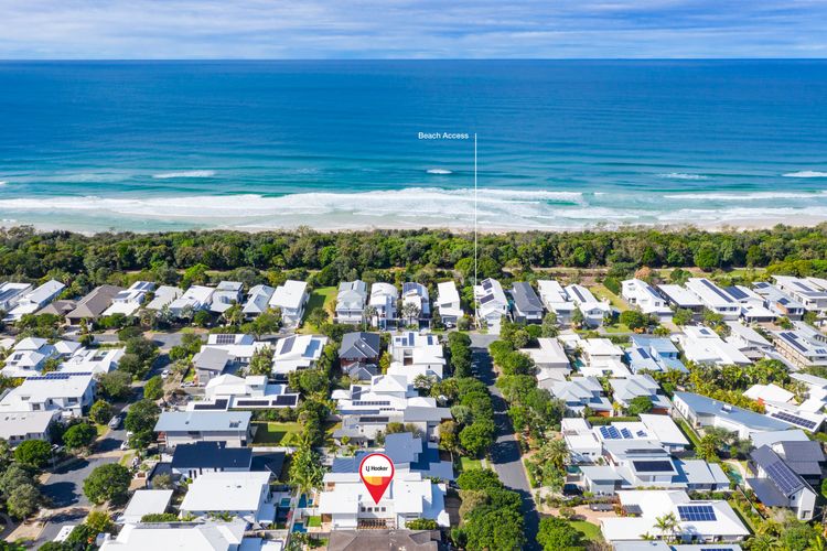 Surfside Dreaming – Townhouse with Pool Close to the Beach