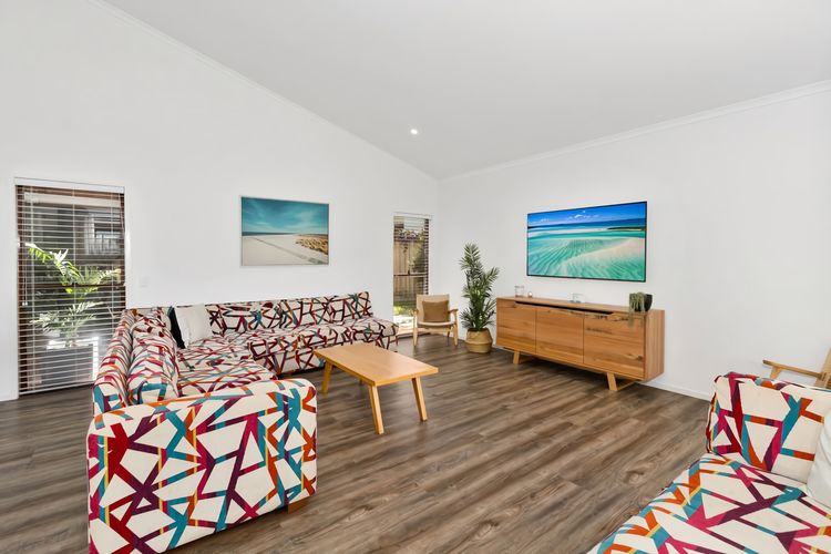 Coastal Soul –  Pet Friendly, Family Entertainer with Pool