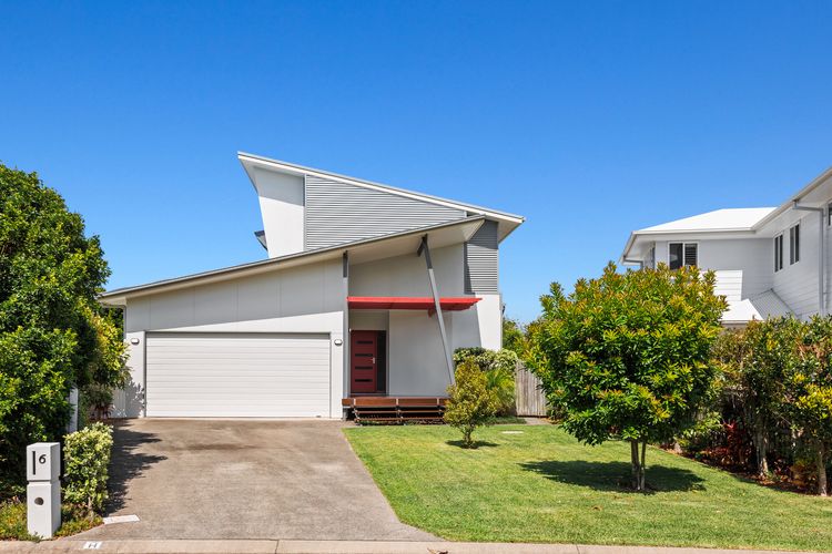 Beach House On Ebony – Casuarina