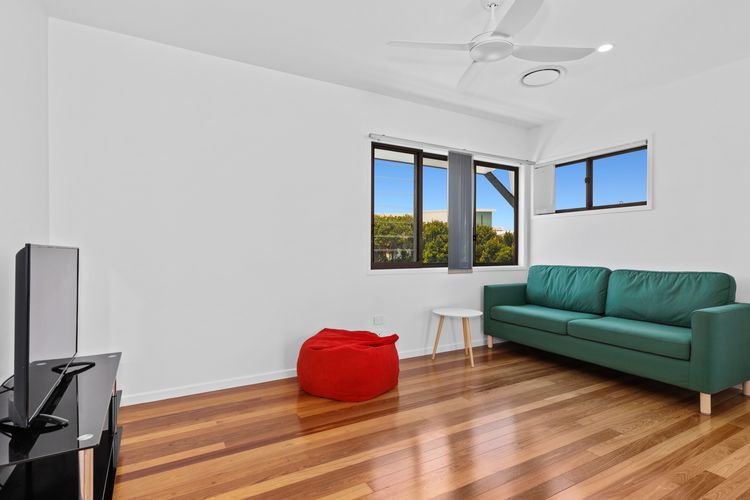 Beach House On Ebony – Casuarina