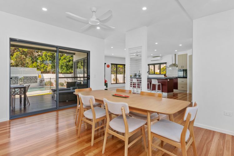 Beach House On Ebony – Casuarina