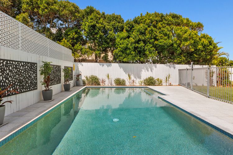 Beach House On Ebony – Casuarina