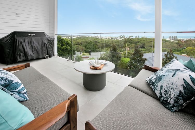 Luxe Paradise with sweeping Ocean Views & Pool