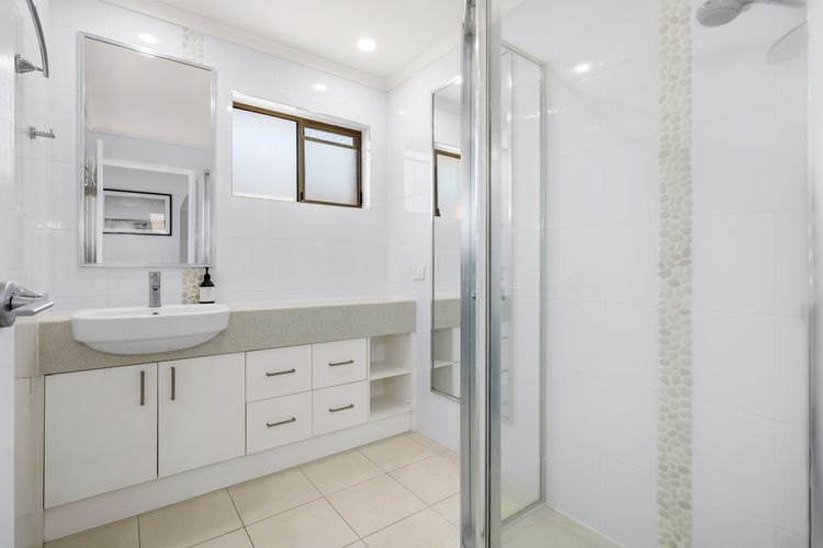 Sunrise by the Sea 5 – Oceanview Apartment