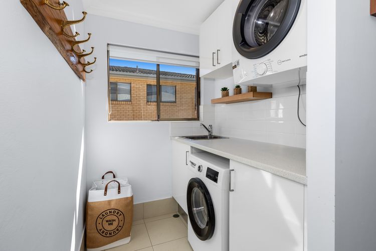 Sunrise by the Sea 5 – Oceanview Apartment