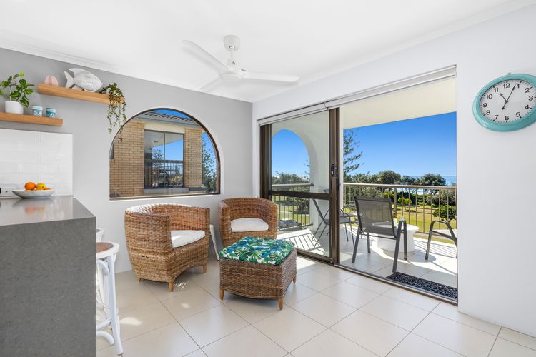 Sunrise by the Sea 5 – Oceanview Apartment