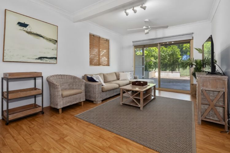 Classic Beach House on Surfside – Pet Friendly
