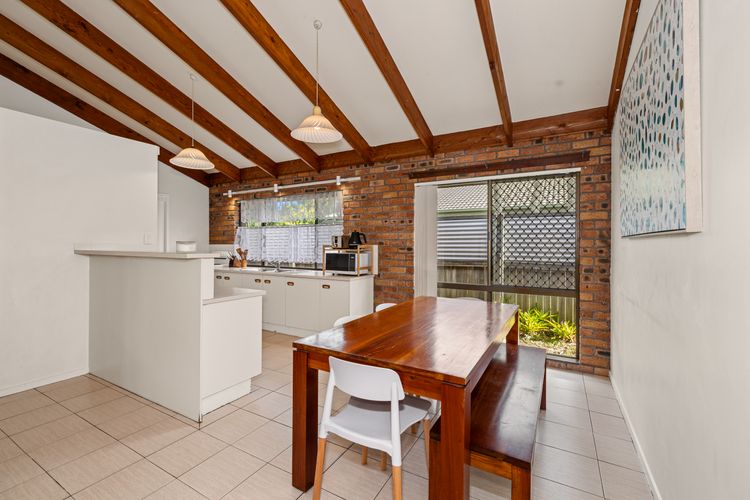 Coastal Paws – Pet friendly, family beach house in Pottsville