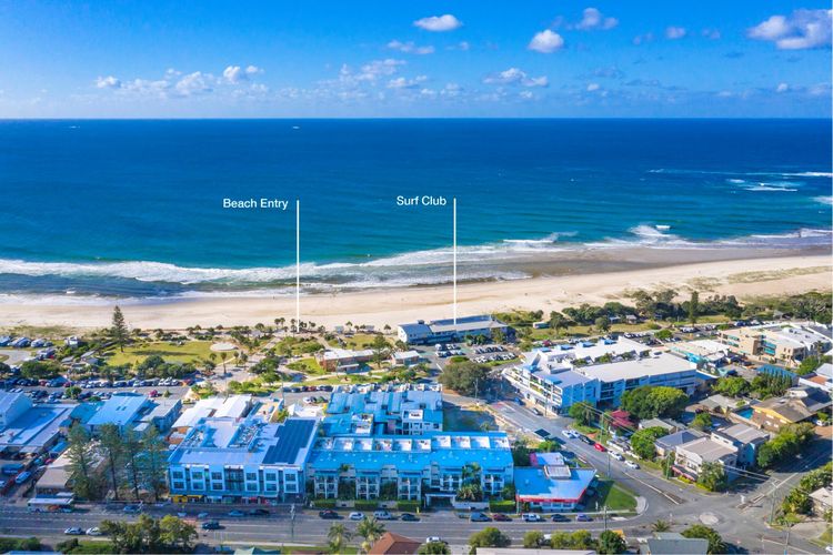 Luxe on the Beach – Coastal Elegance with Rooftop