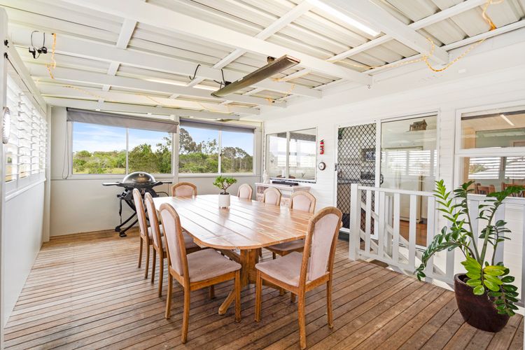 Pacific Waves – Pet Friendly Original Beach House