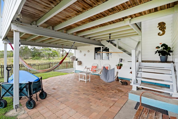 Pacific Waves – Pet Friendly Original Beach House