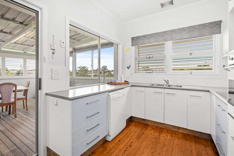 Pacific Waves – Pet Friendly Original Beach House