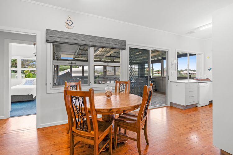 Pacific Waves – Pet Friendly Original Beach House