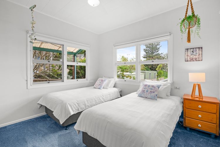 Pacific Waves – Pet Friendly Original Beach House