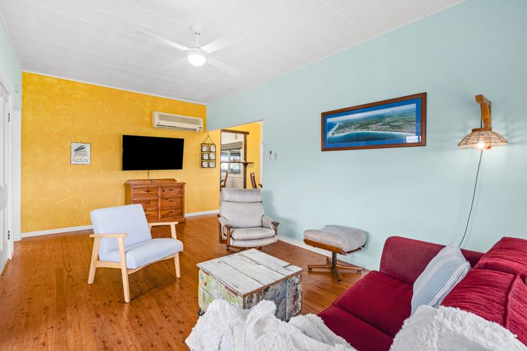 Pacific Waves – Pet Friendly Original Beach House