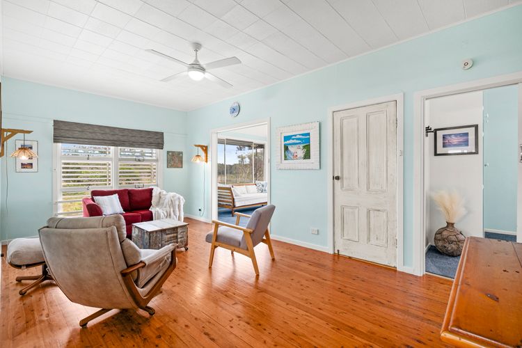 Pacific Waves – Pet Friendly Original Beach House