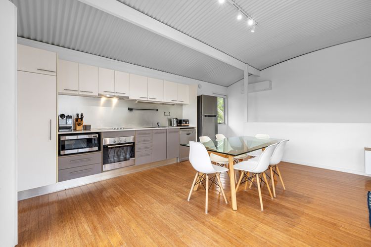 Beach Shacks 1 – 240m to Beach with Pool, Spa and Bbq