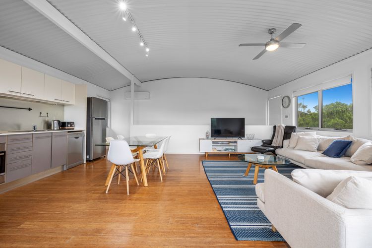 Beach Shacks 1 – 240m to Beach with Pool, Spa and Bbq