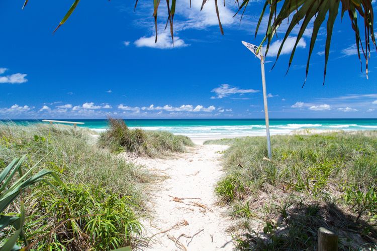 Beach Shacks 1 – 240m to Beach with Pool, Spa and Bbq