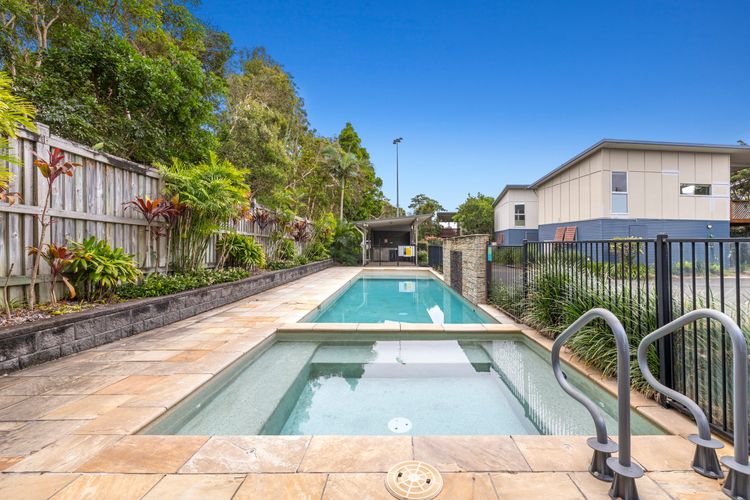 Beach Shacks 1 – 240m to Beach with Pool, Spa and Bbq