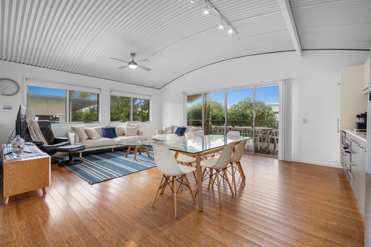 Beach Shacks 1 – 240m to Beach with Pool, Spa and Bbq