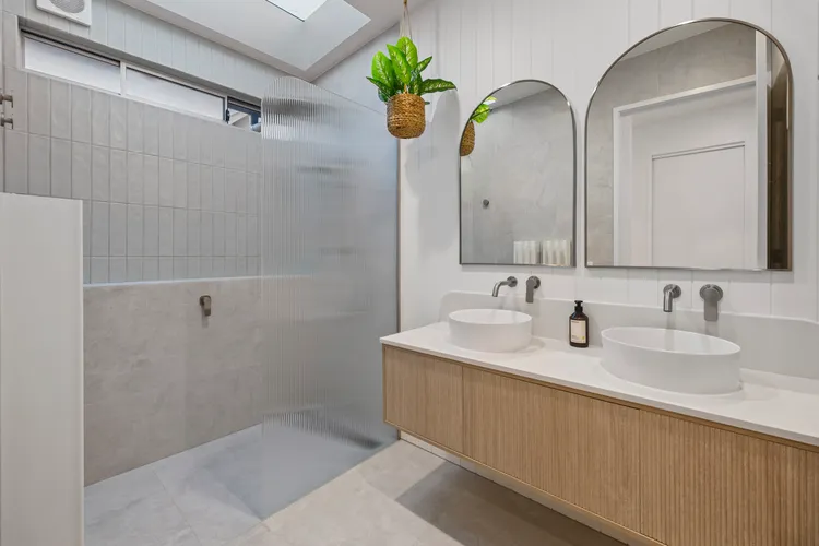 The Beach Casa – 300m to Beach!