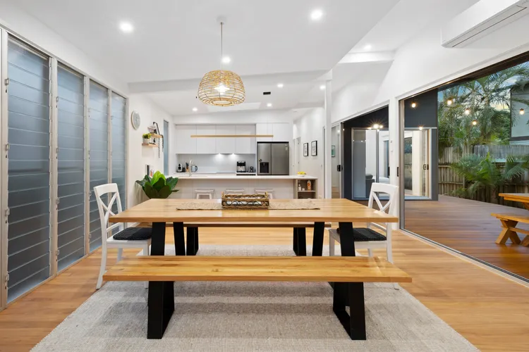 The Beach Casa – 300m to Beach!