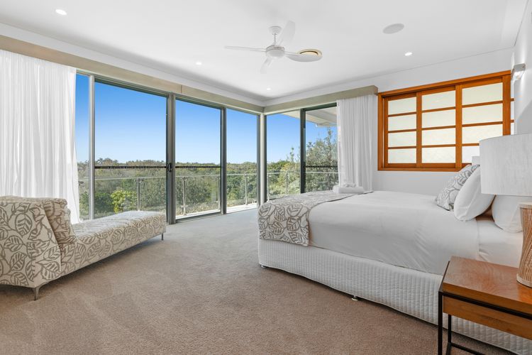 Salt Beach Escape – Coastal Reserve views and Pool