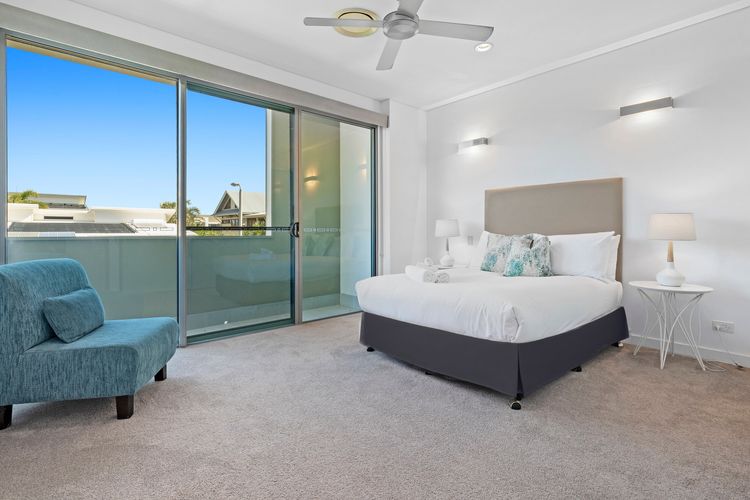 Salt Beach Escape – Coastal Reserve views and Pool